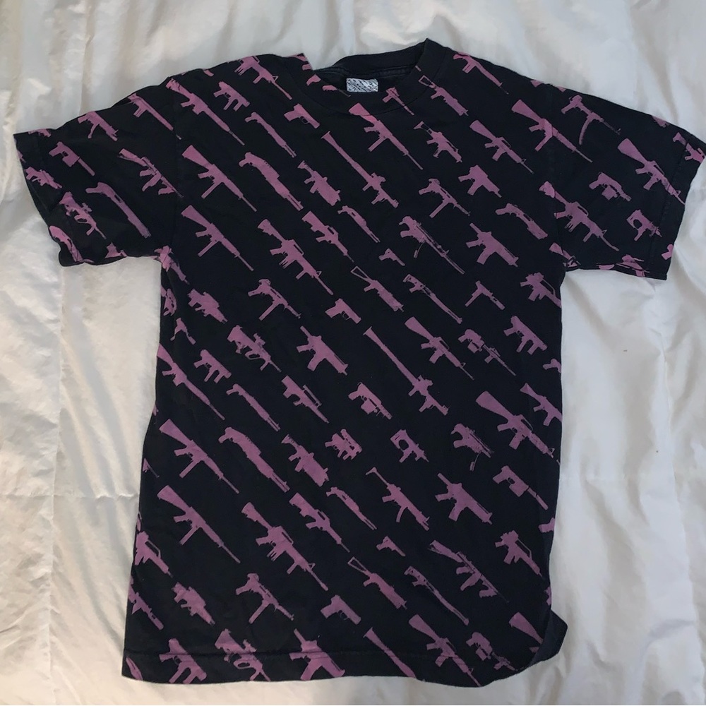 Super Rare Early Rogue Status Gun Show Tee